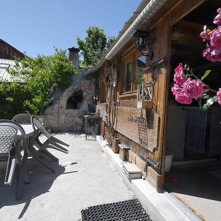 Le Love Chalet Des Alpes Guillestre Exterior foto