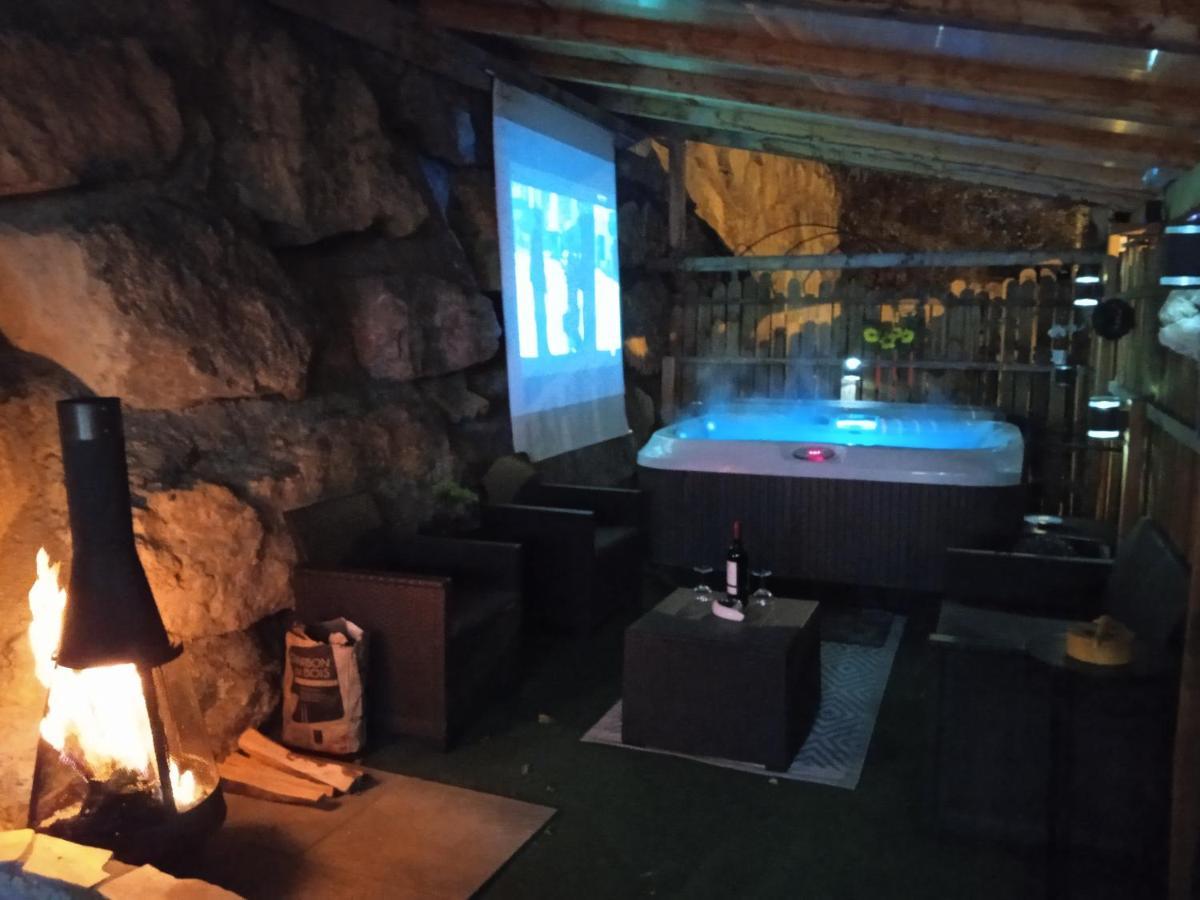 Le Love Chalet Des Alpes Guillestre Exterior foto