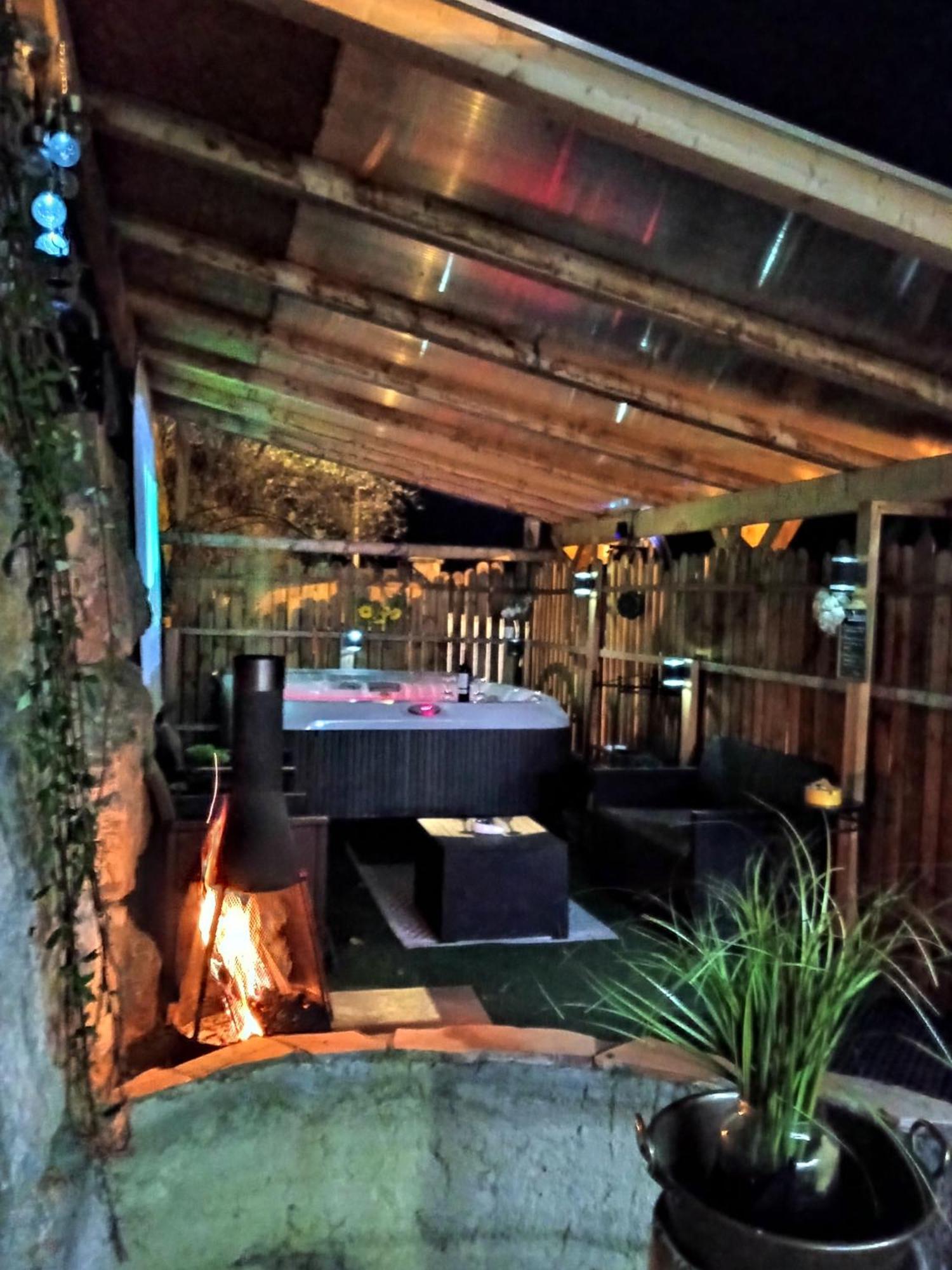 Le Love Chalet Des Alpes Guillestre Exterior foto